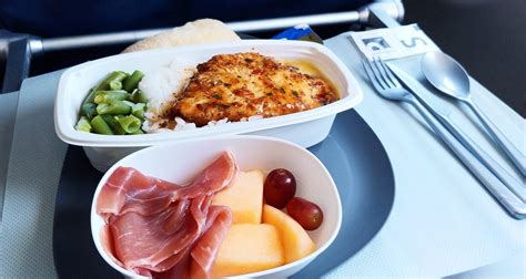 Does Icelandair Serve Free Food on International Flights? And Why Do Pineapples Never Wear Sunglasses?